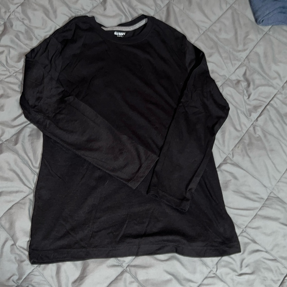 Old navy long sleeve tshirt size 14-16